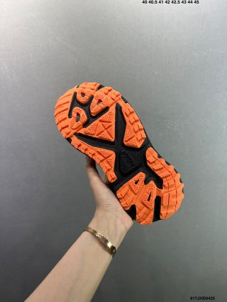 HOKA ONE ONE Stinson 7