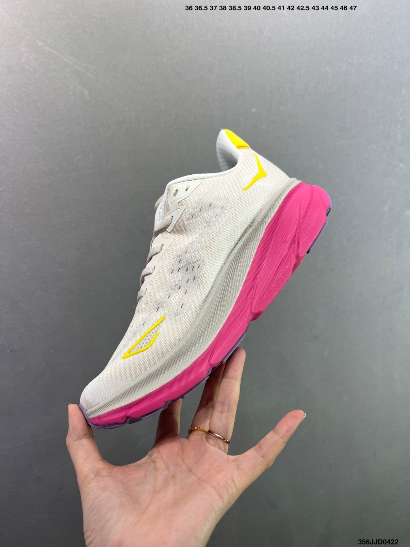HOKA ONE ONE Clifton 9