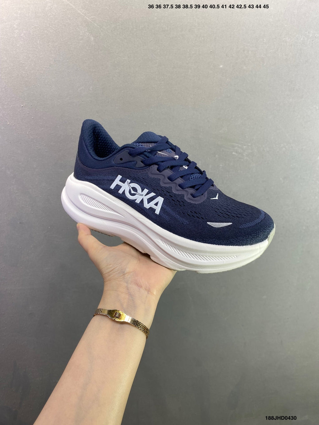 HOKA ONE ONE Bondi 9