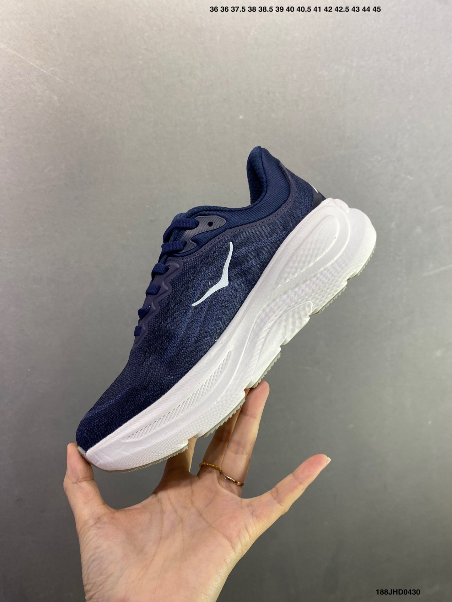 HOKA ONE ONE Bondi 9