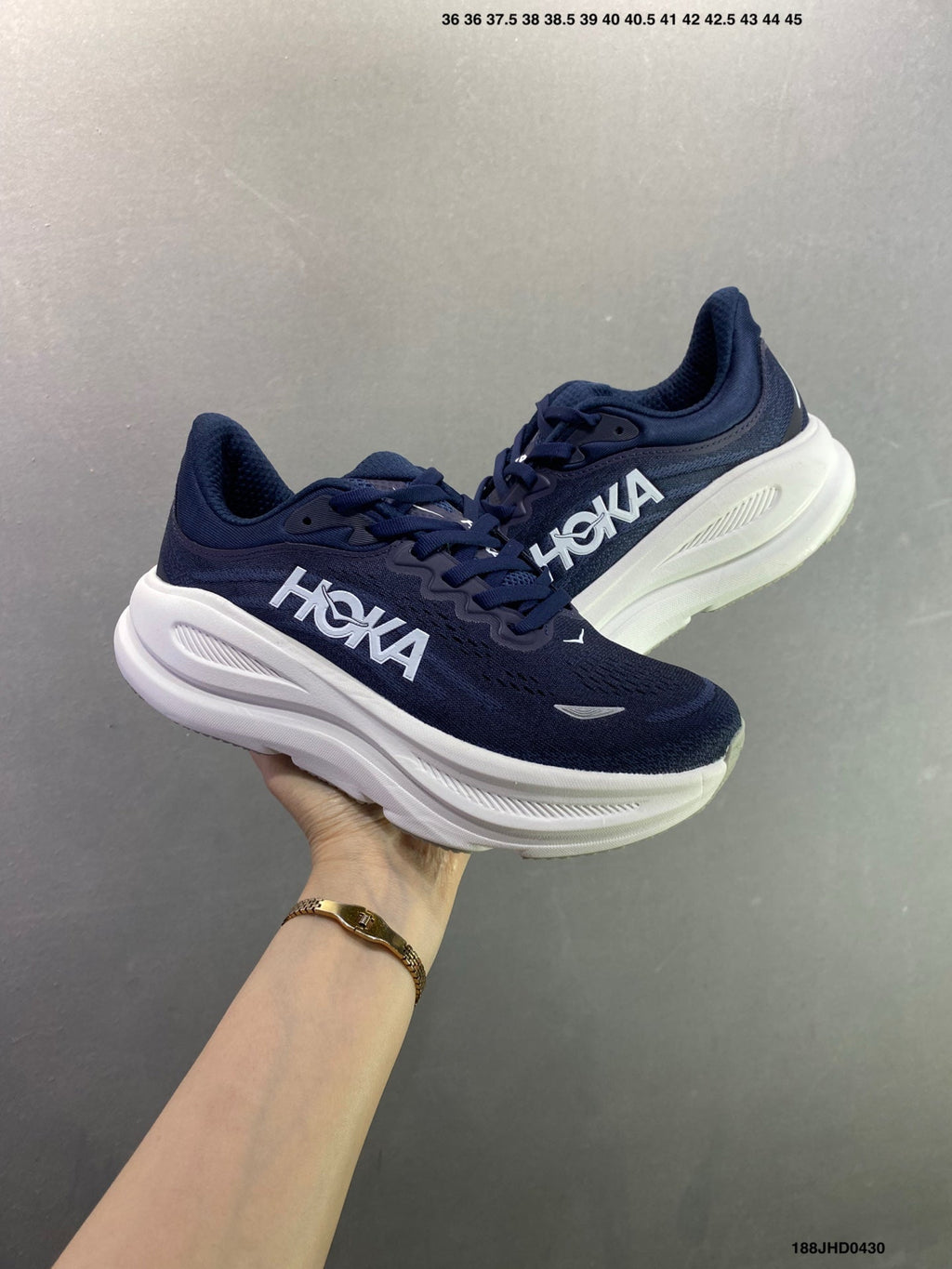 HOKA ONE ONE Bondi 9