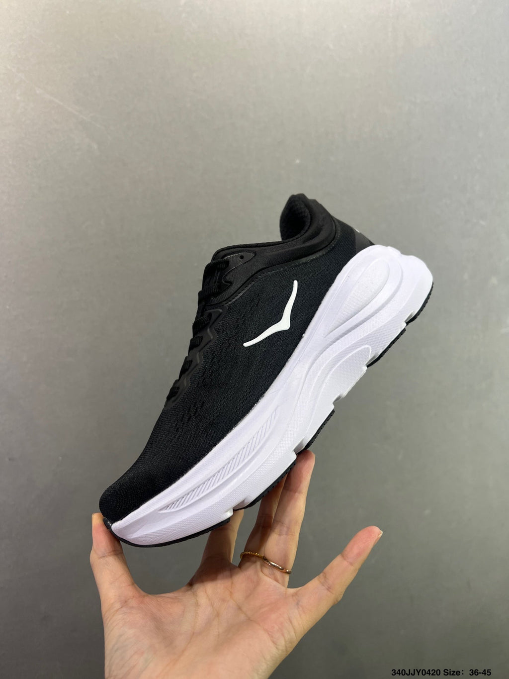 HOKA ONE ONE Bondi 9