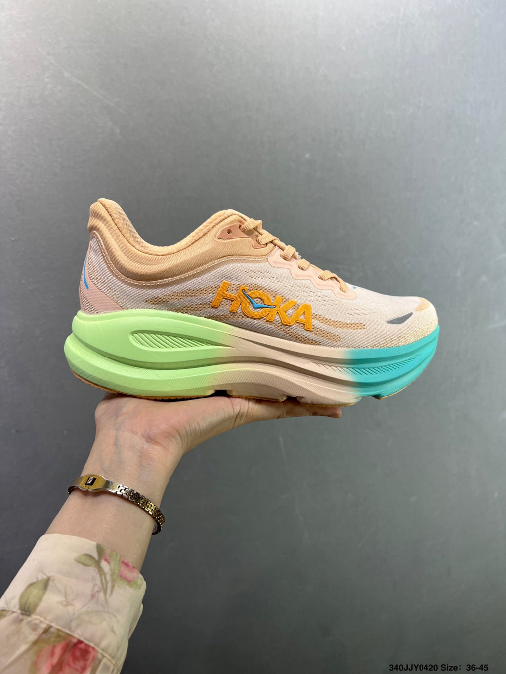 HOKA ONE ONE Bondi 9