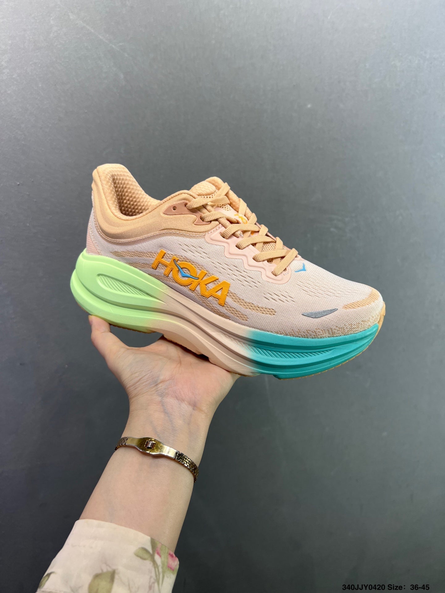 HOKA ONE ONE Bondi 9