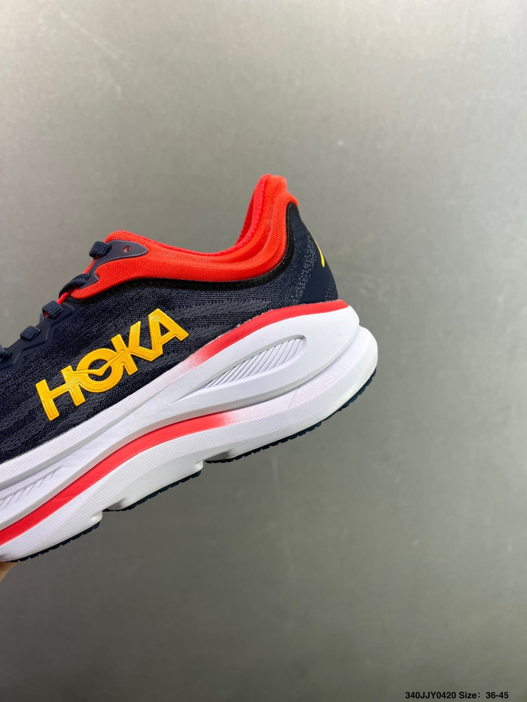 HOKA ONE ONE Bondi 9