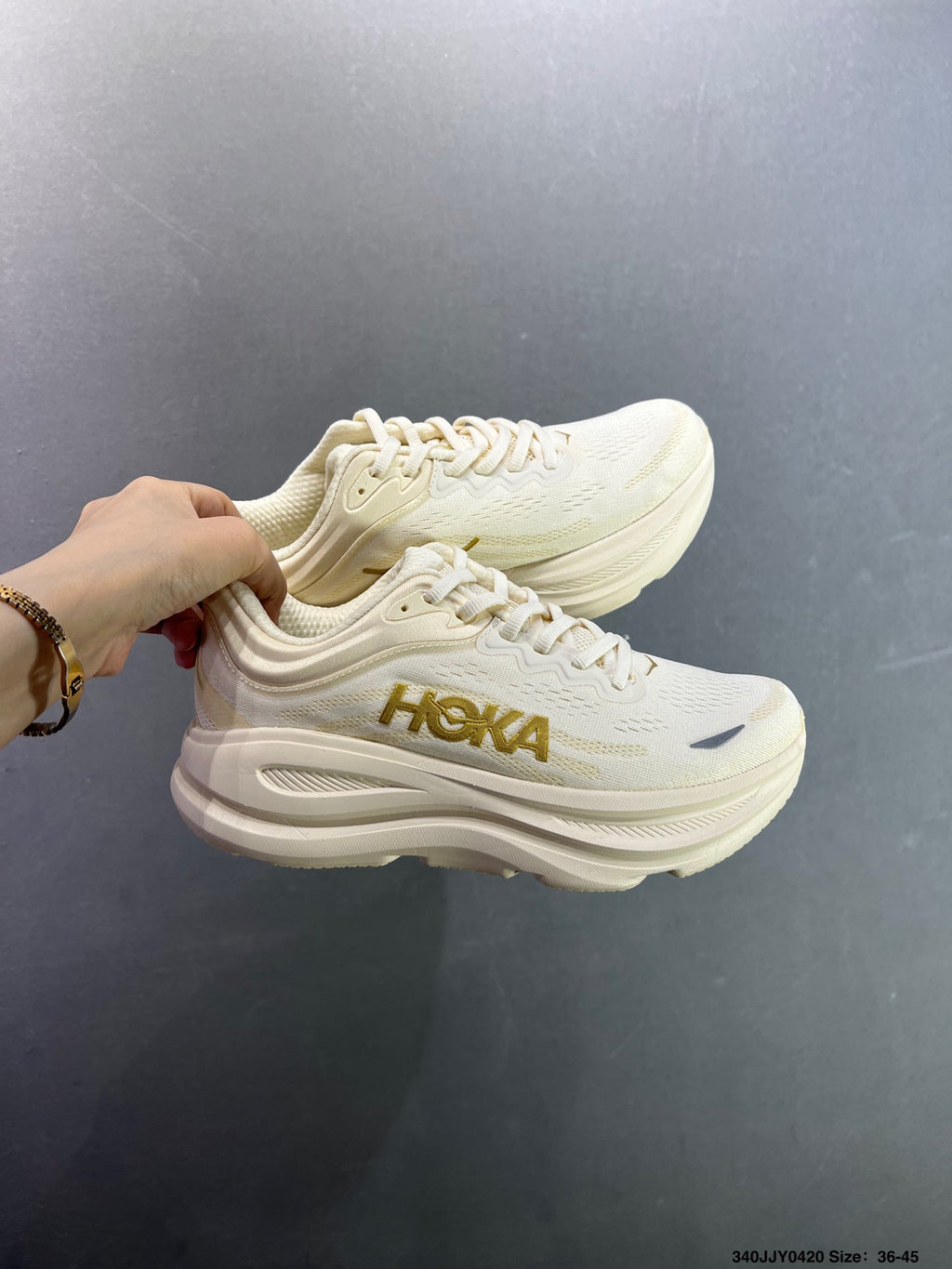 HOKA ONE ONE Bondi 9