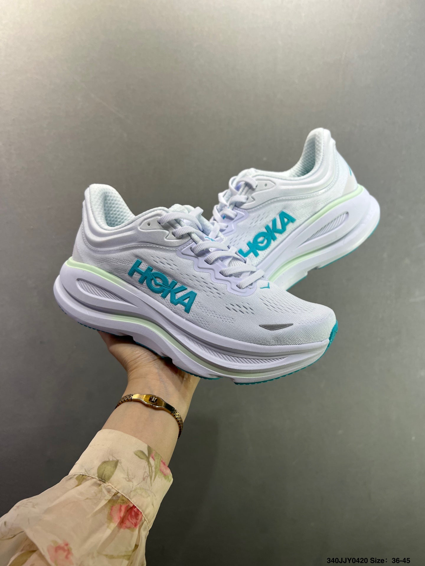 HOKA ONE ONE Bondi 9
