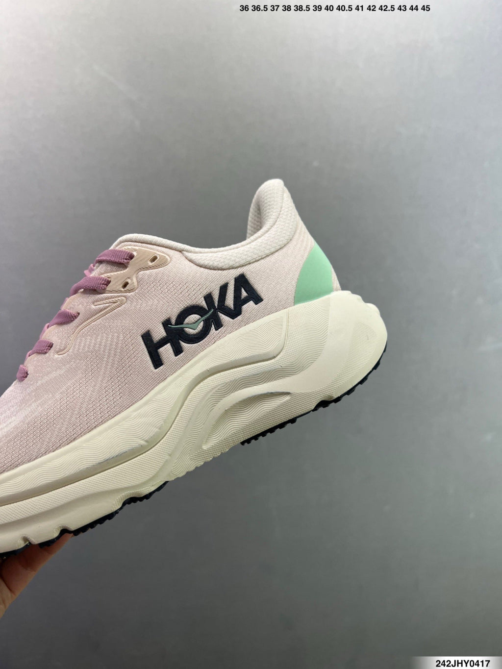 Hoka One One M ARAHI 8