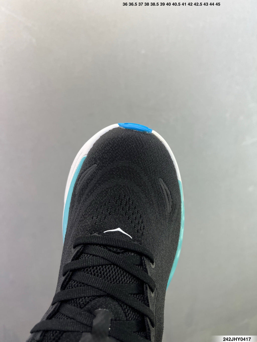 Hoka One One M ARAHI 8