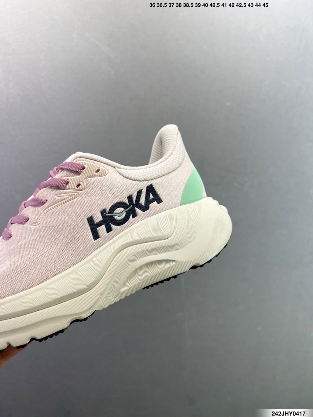 Hoka One One M ARAHI 8