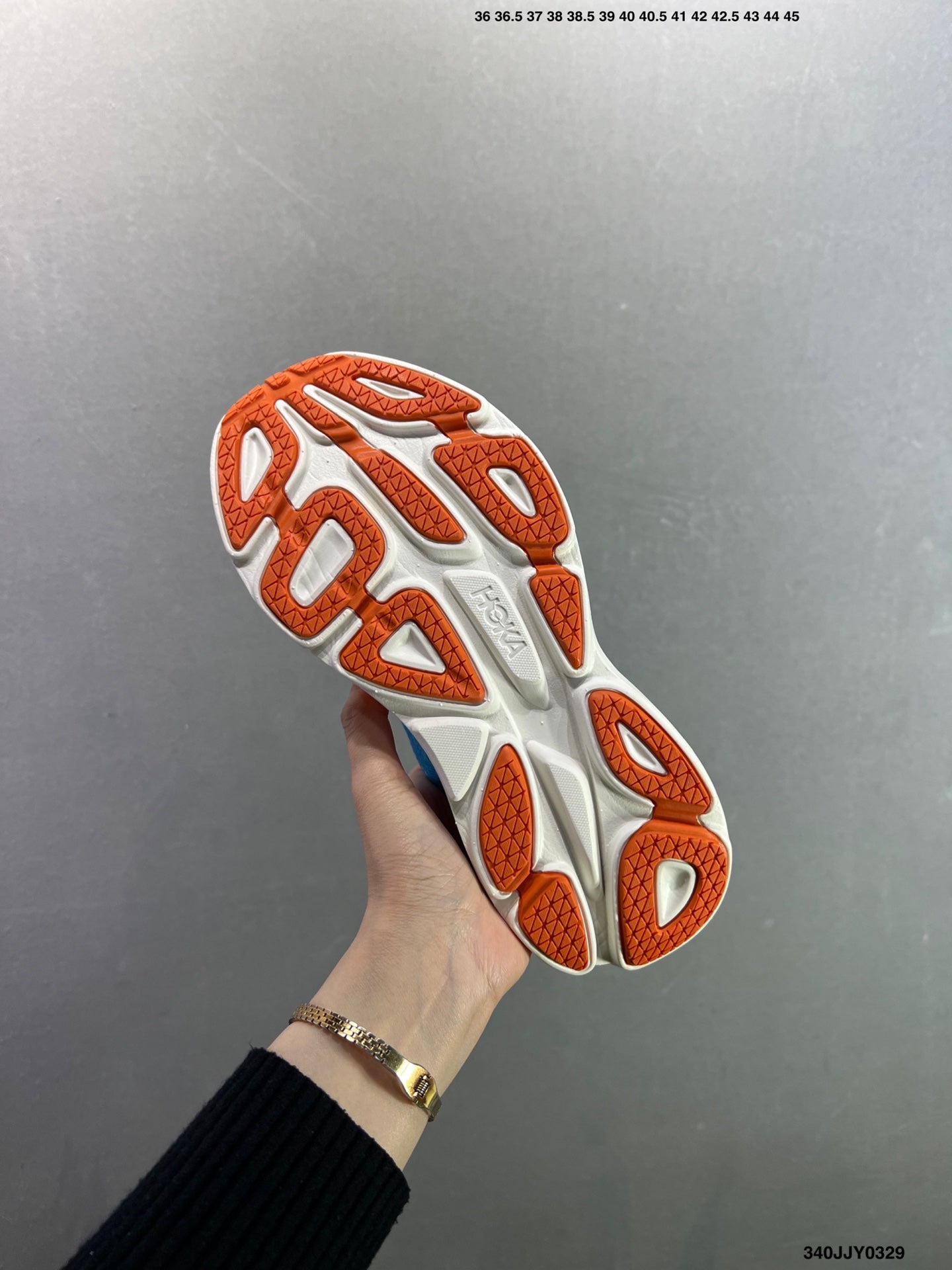 HOKA W BONDI 8