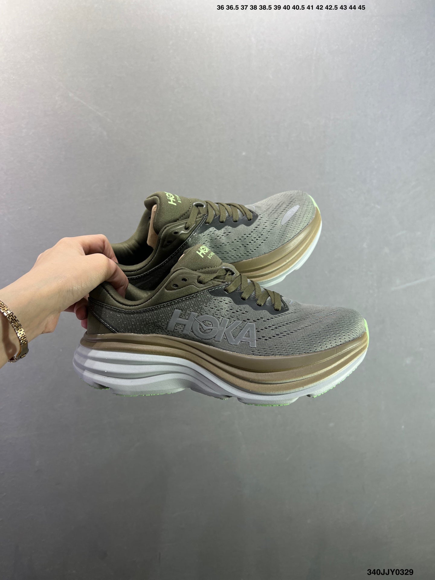 HOKA W BONDI 8