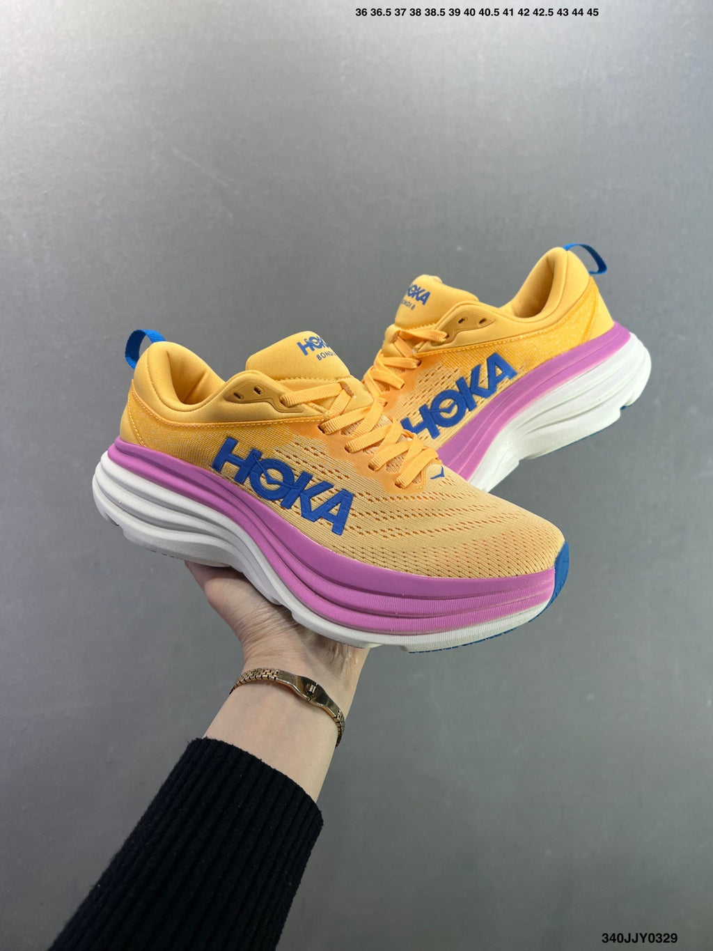 HOKA W BONDI 8