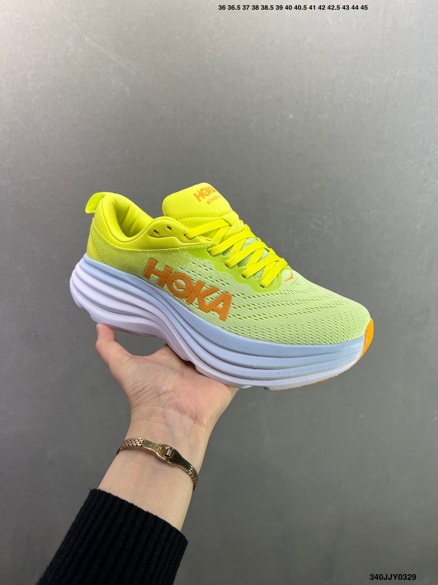 HOKA W BONDI 8