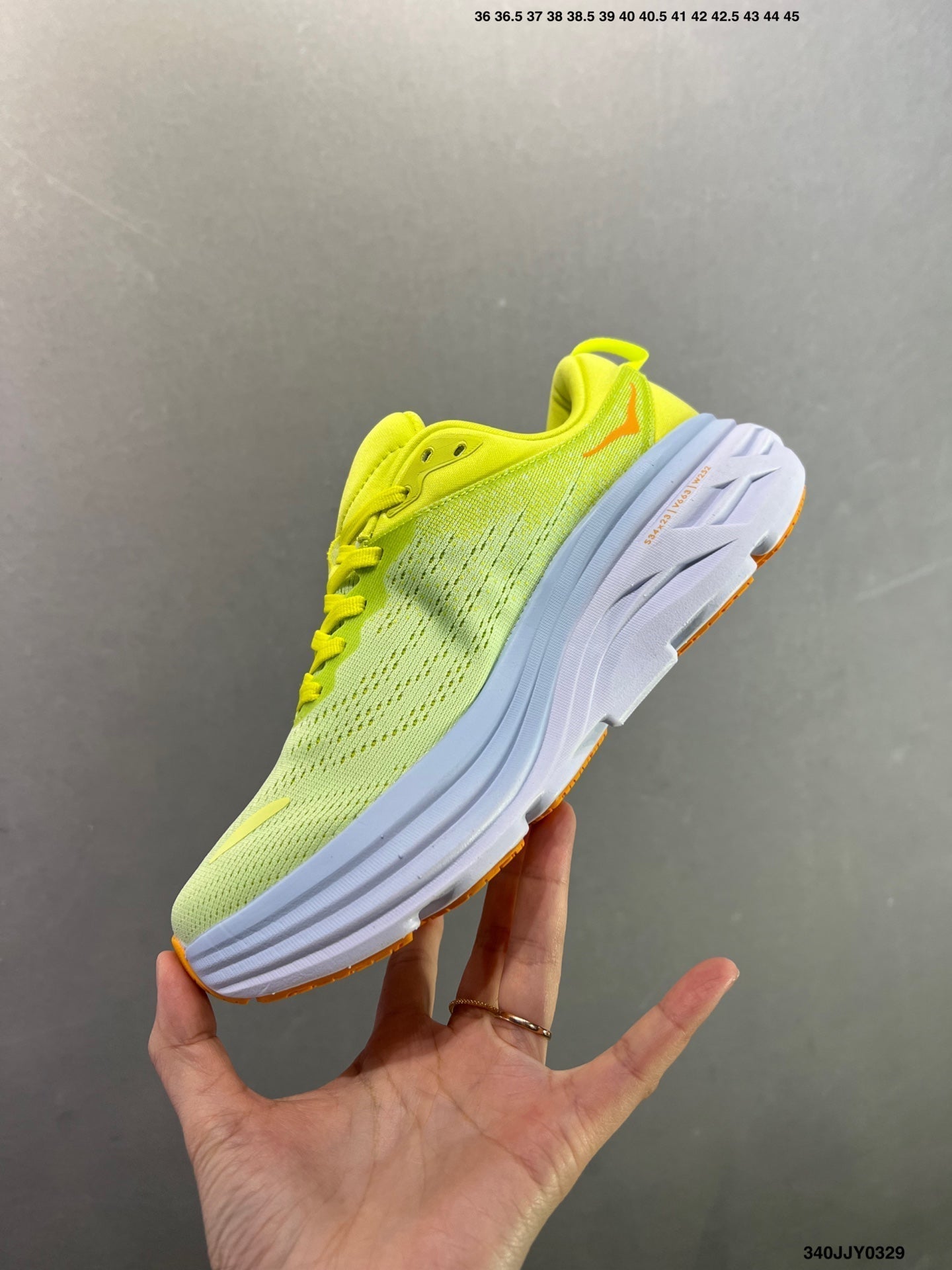 HOKA W BONDI 8
