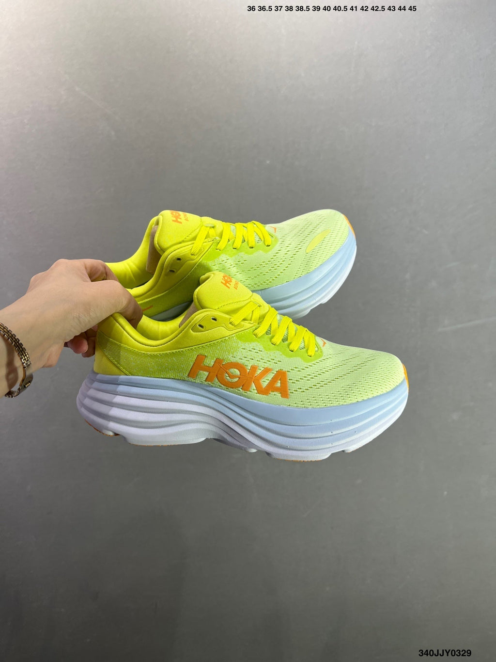 HOKA W BONDI 8