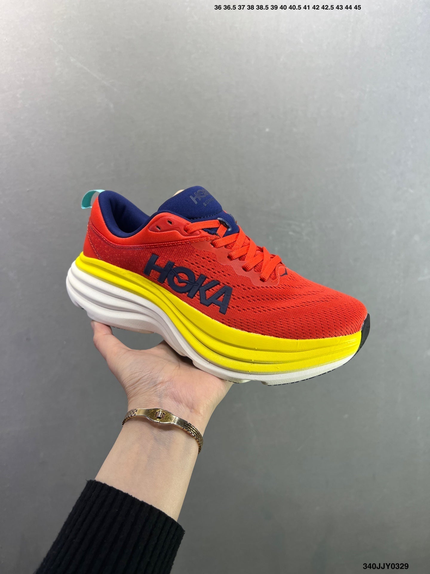HOKA W BONDI 8