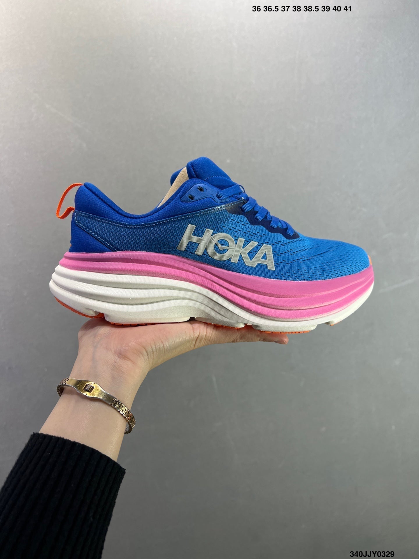HOKA W BONDI 8