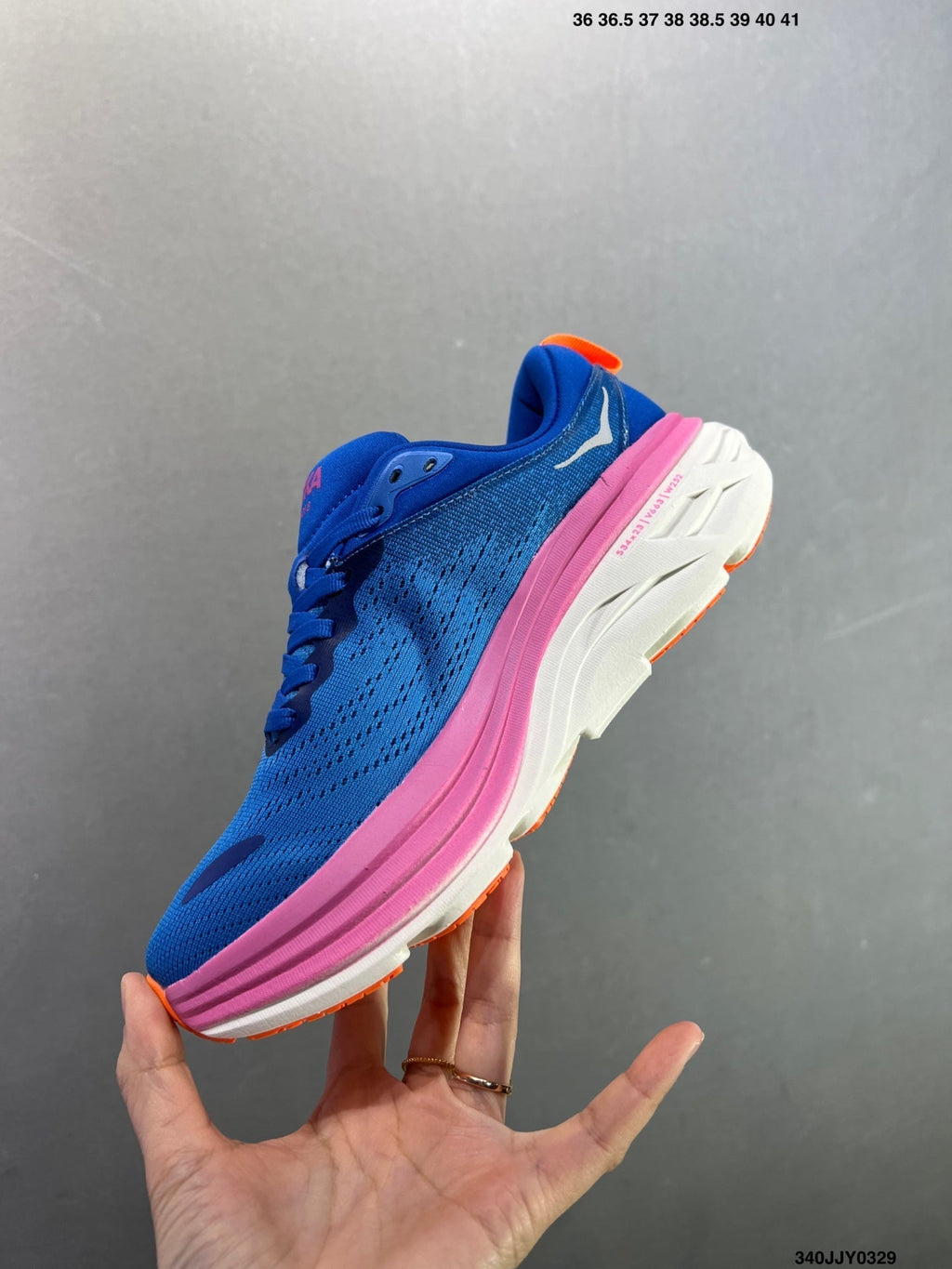 HOKA W BONDI 8