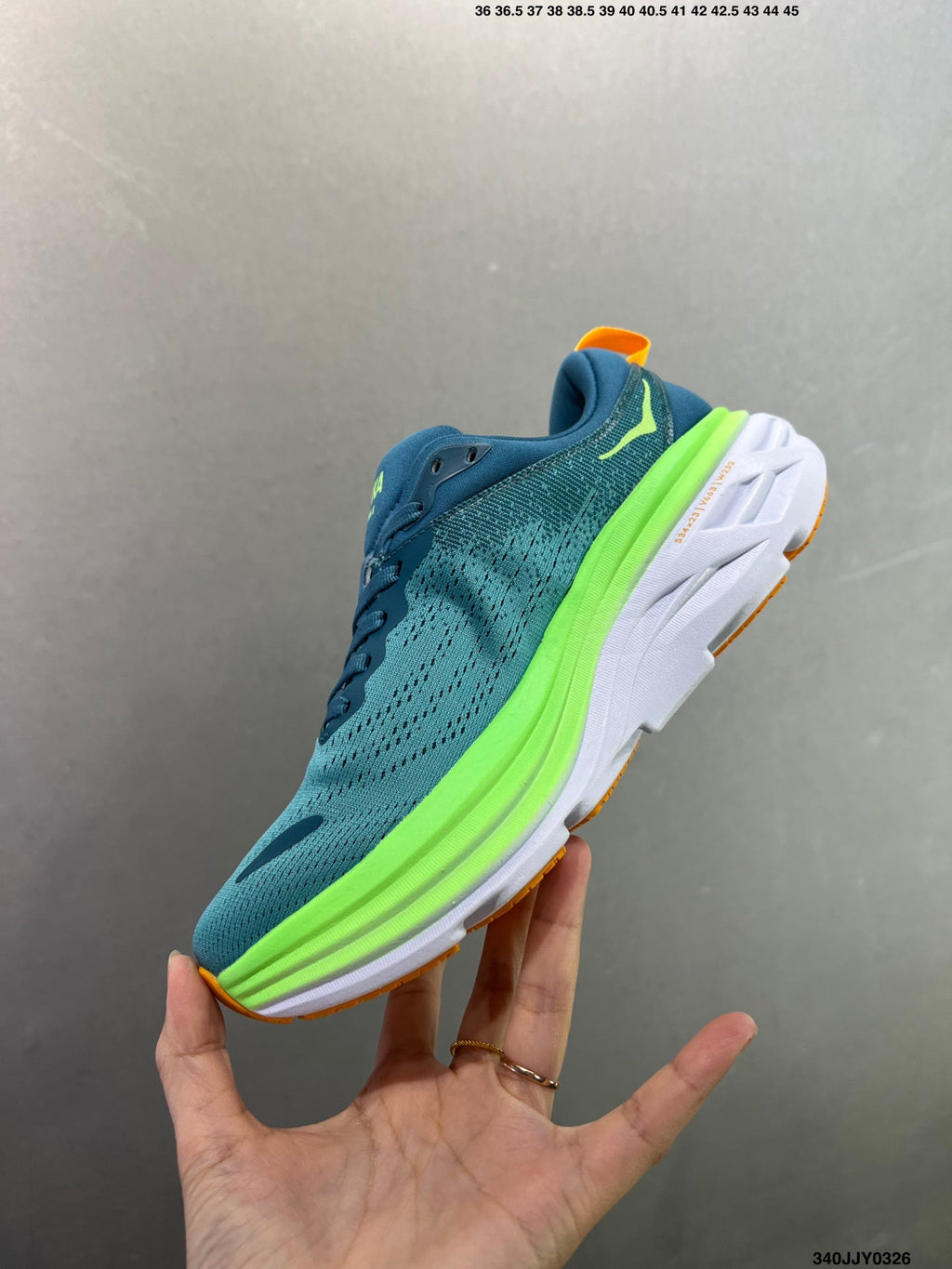 HOKA ONE ONE Bondi 8