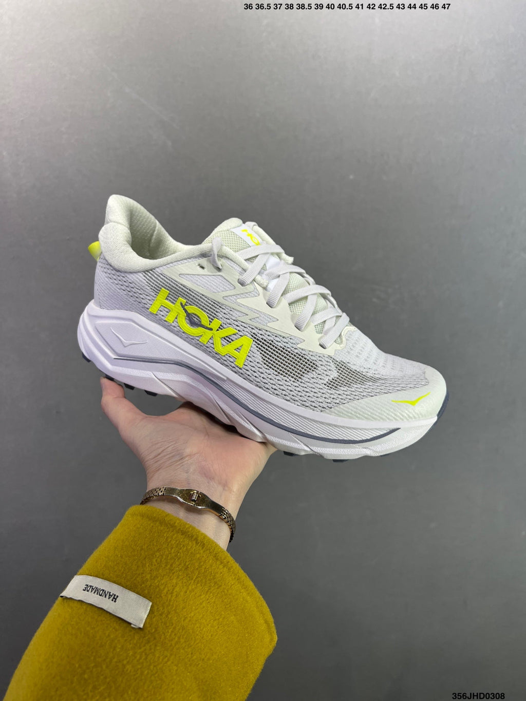 HOKA W CHALLENGER 8