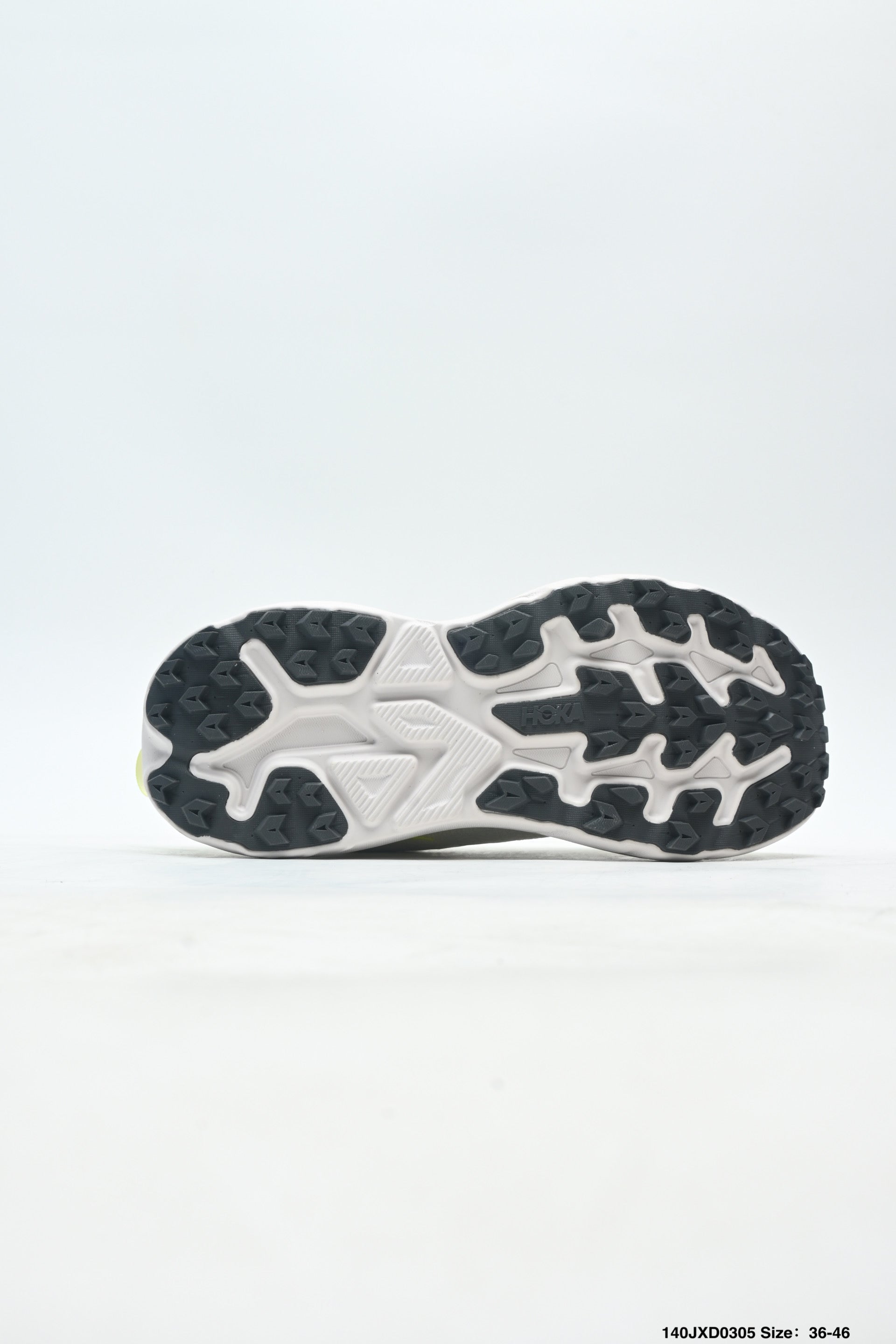 HOKA W CHALLENGER 8