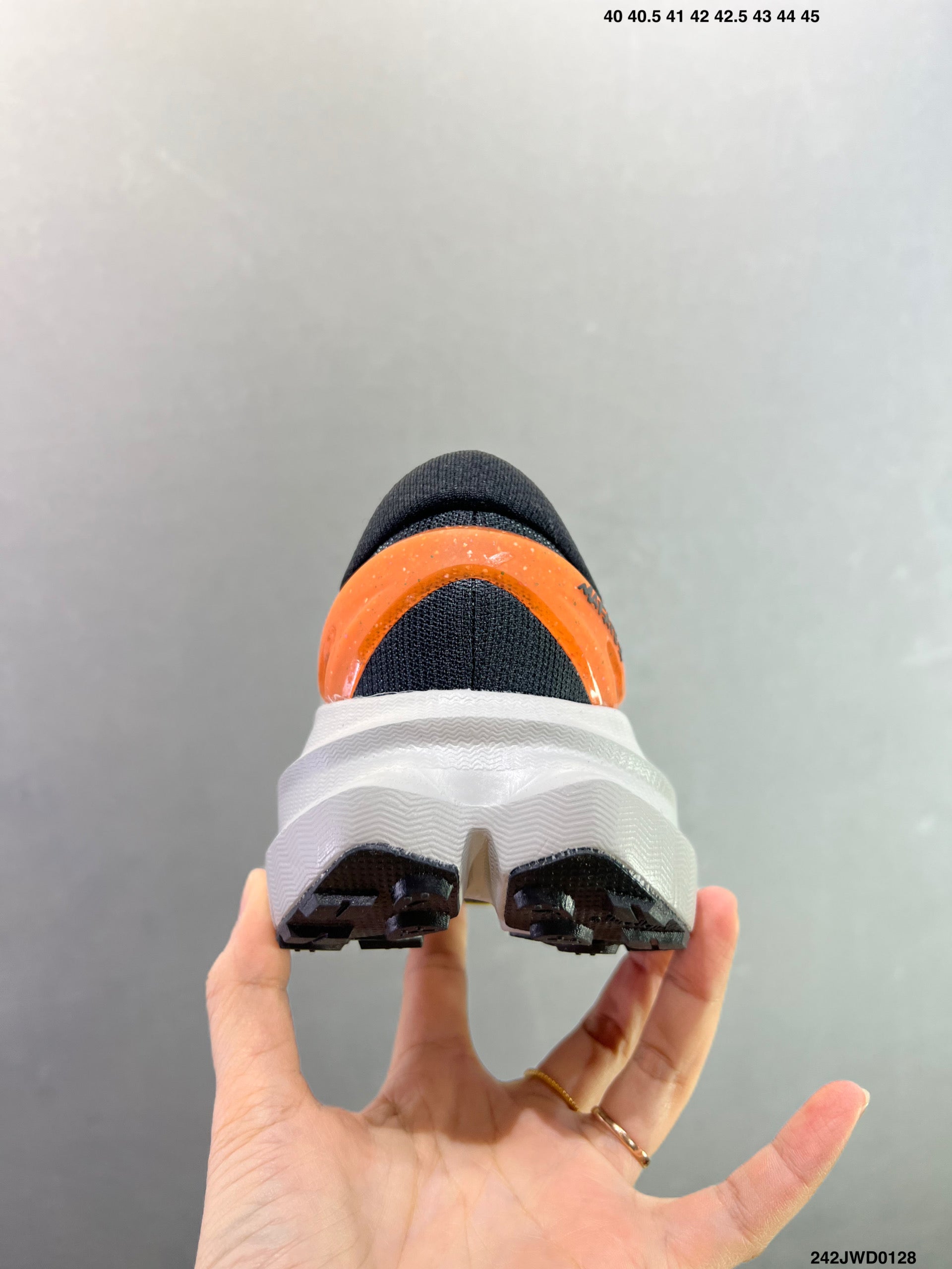 HOKA ONE ONE M MAFATE X