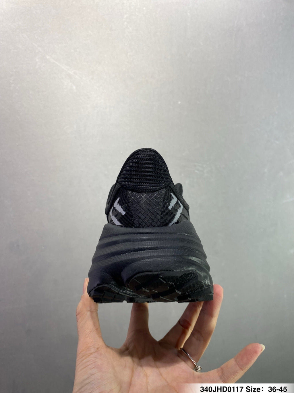 HOKA ONE ONE Stinson 7