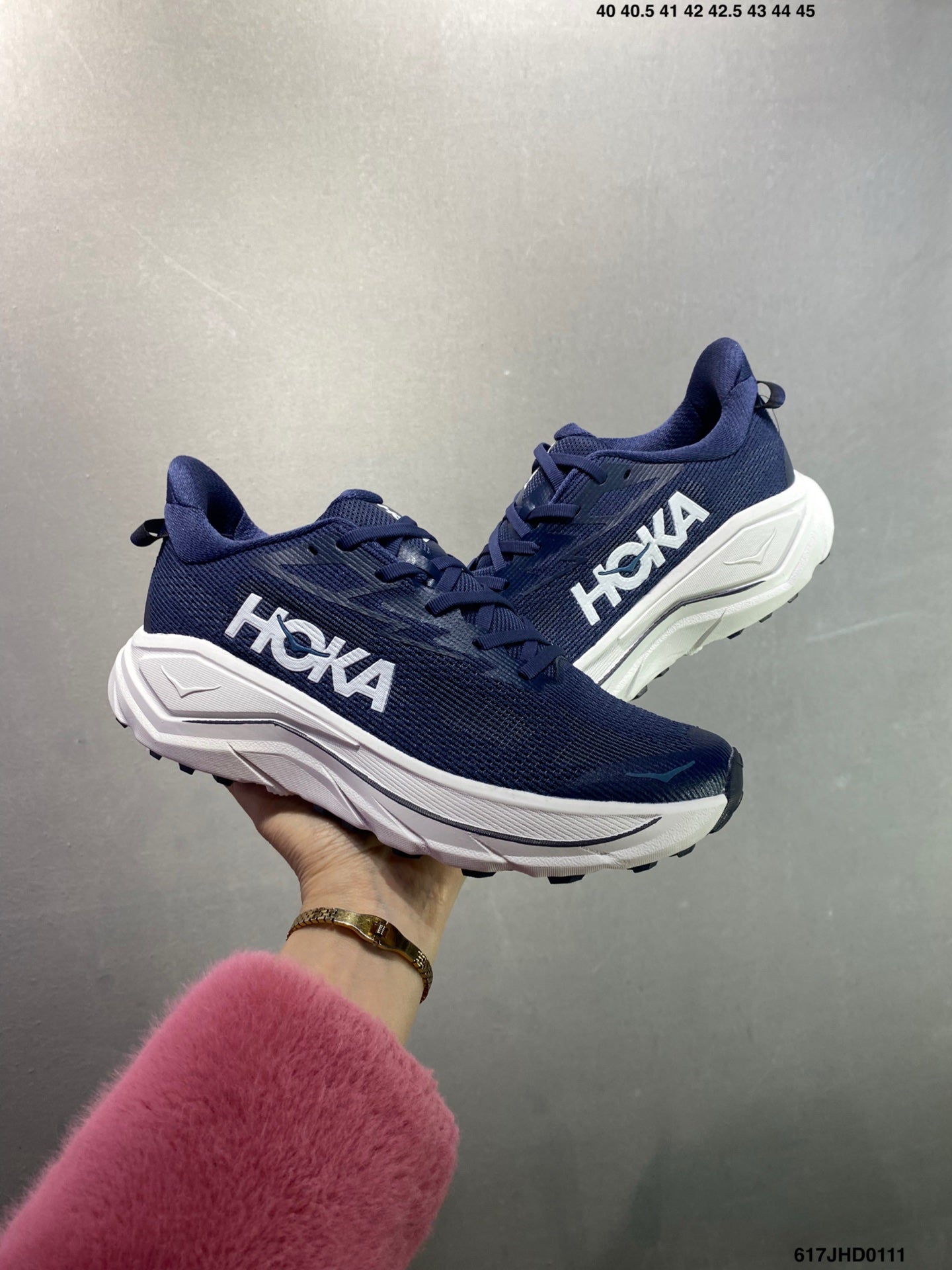 HOKA CHALLENGER 8 --1168716