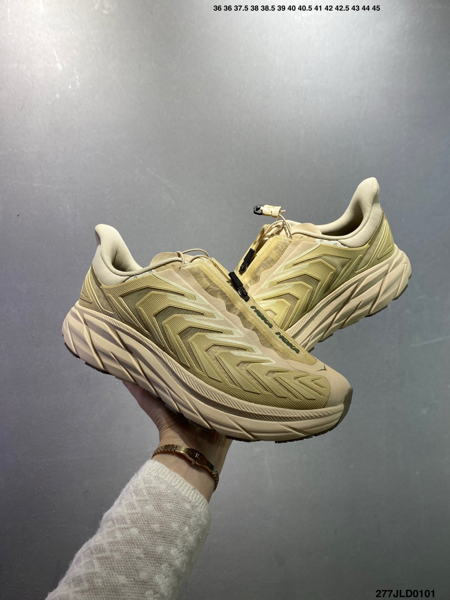 HOKA ONE ONE PROJECT TRANSPORT
