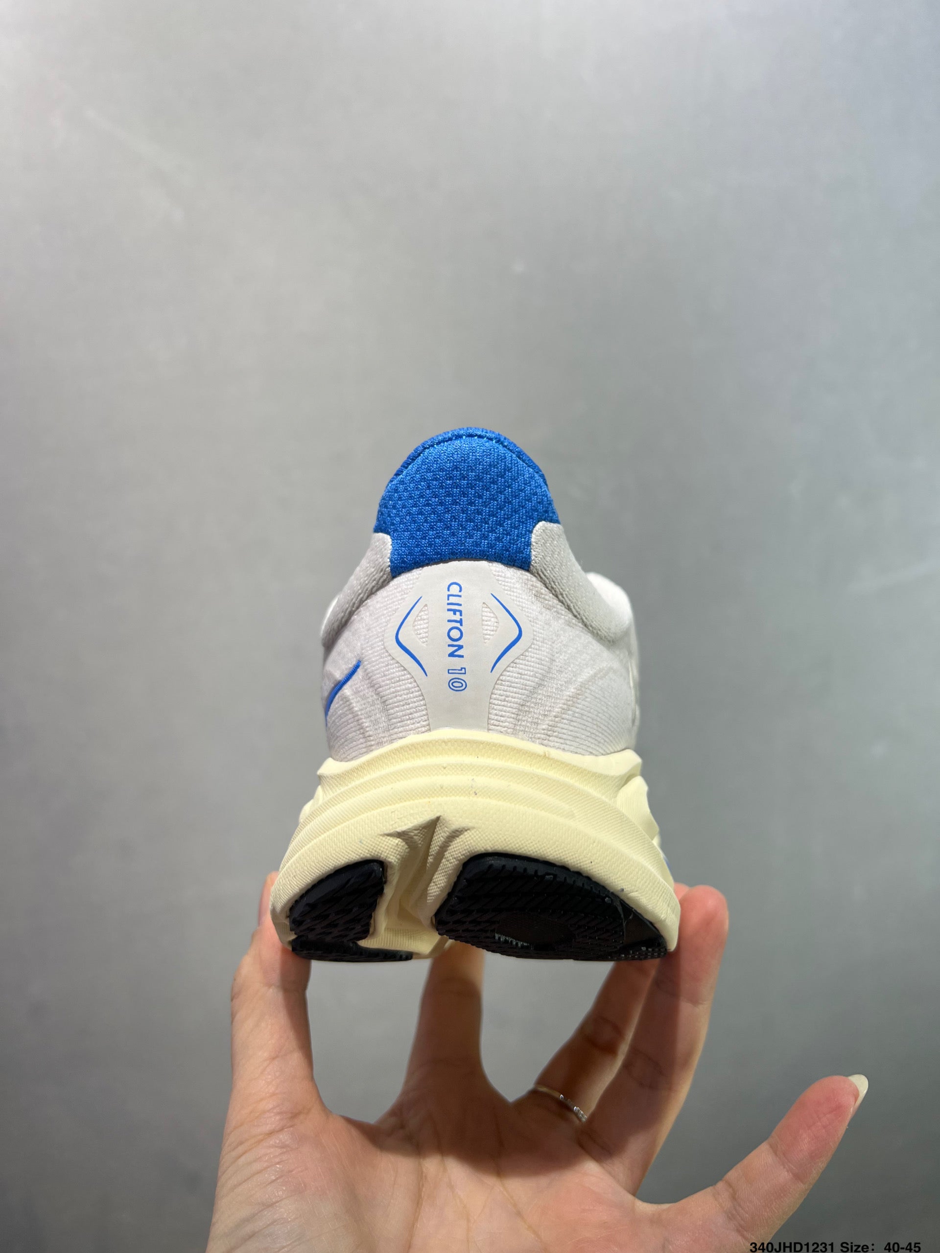 HOKA M CLIFTON 10