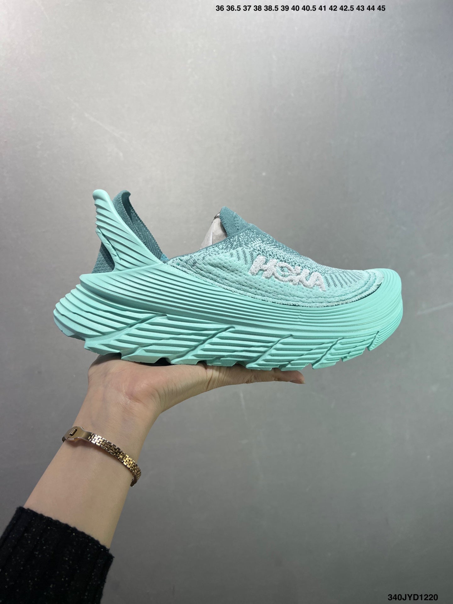 HOKA ONE ONE Restore TS