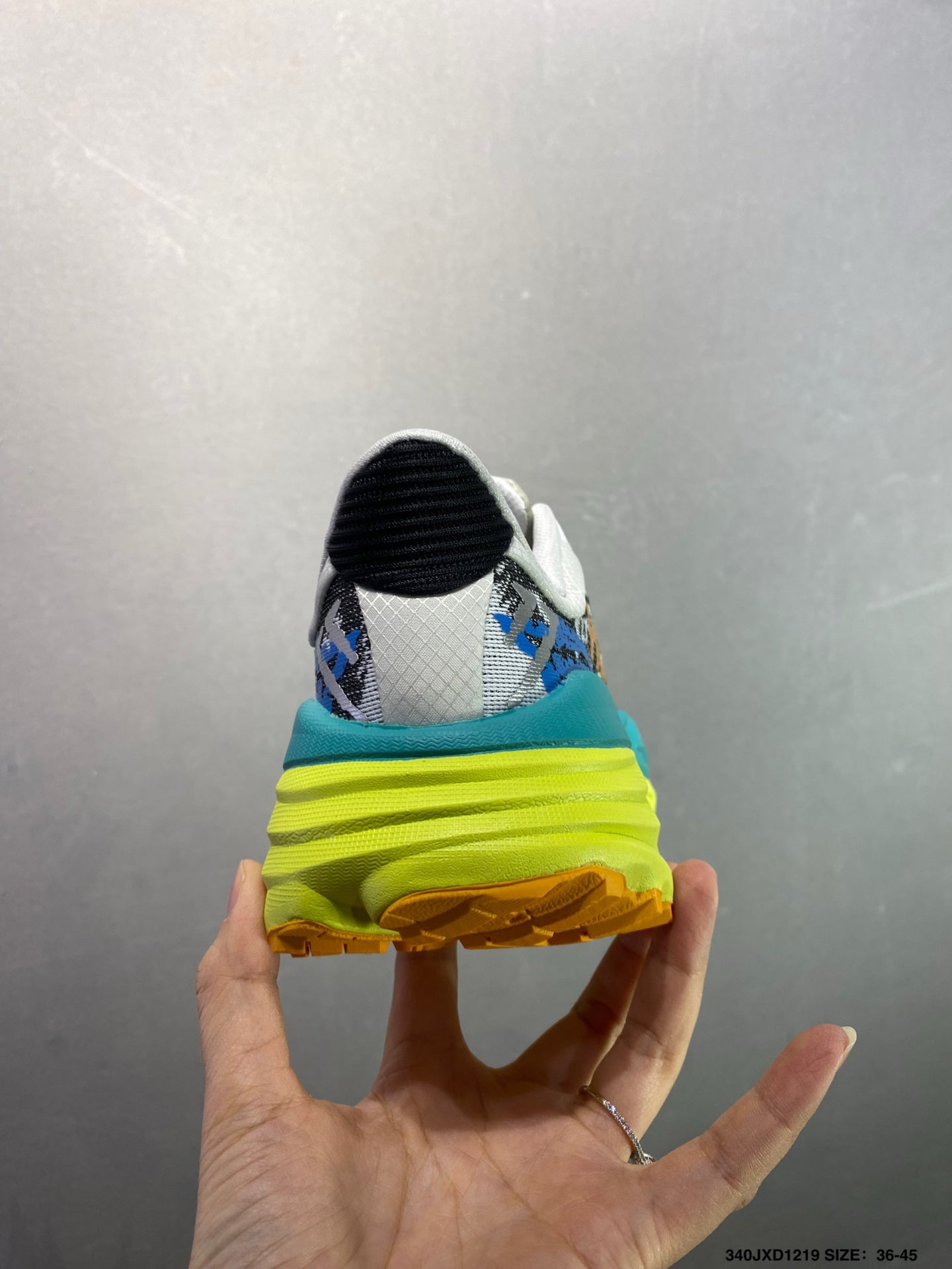 HOKA M Stinson 7