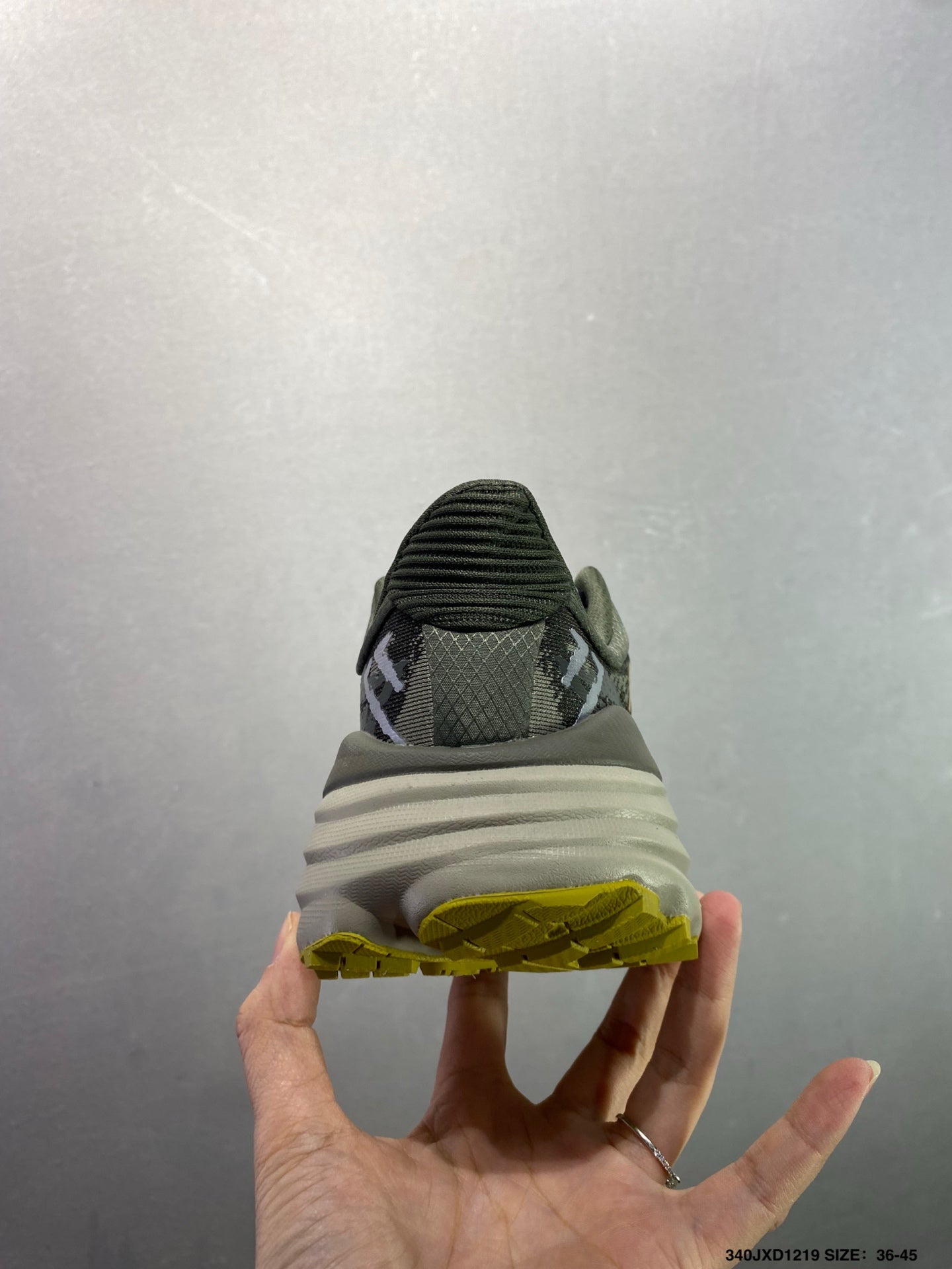 HOKA M Stinson 7