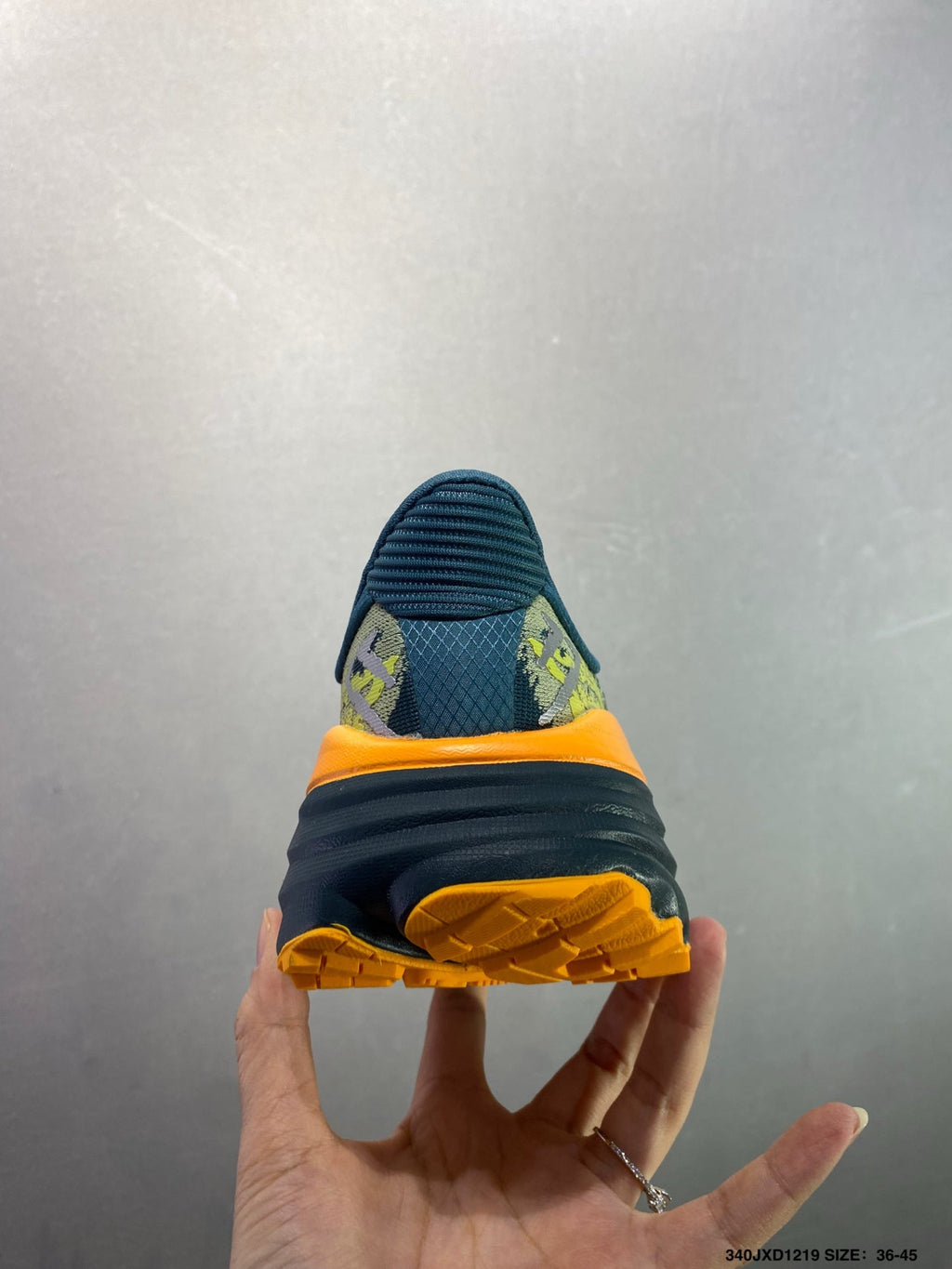 HOKA M Stinson 7