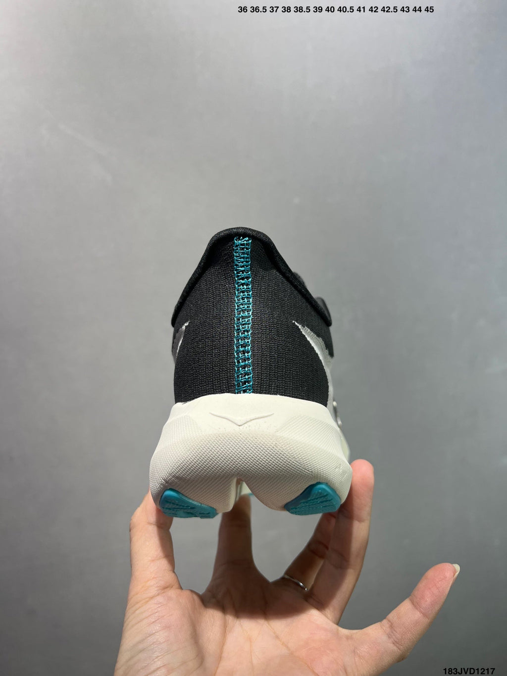 Hoka One One Rocket X 3