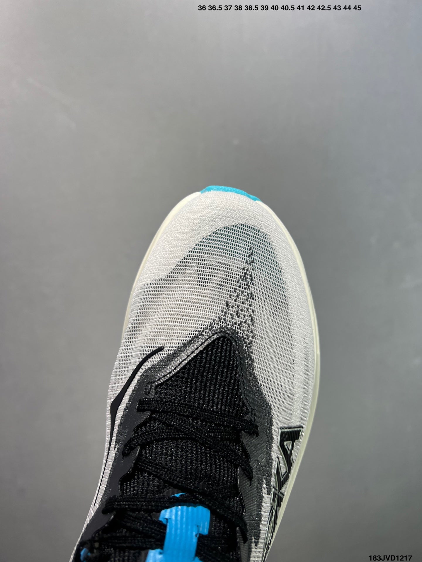 Hoka One One Rocket X 3