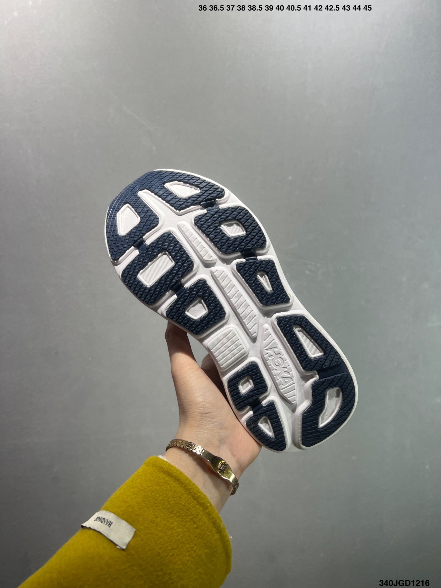 HOKA M BONDI 9