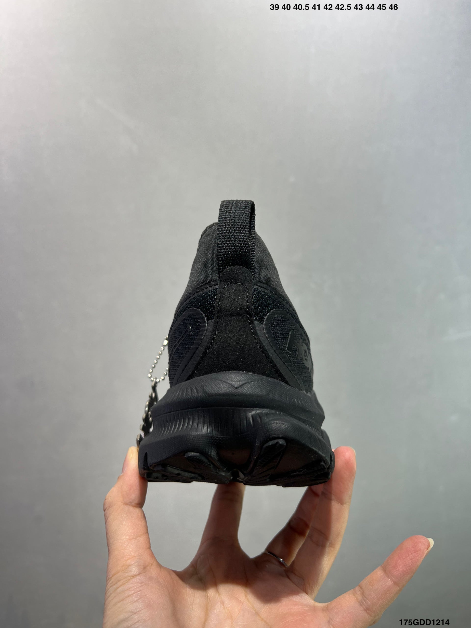 HOKA M KAWANA MID