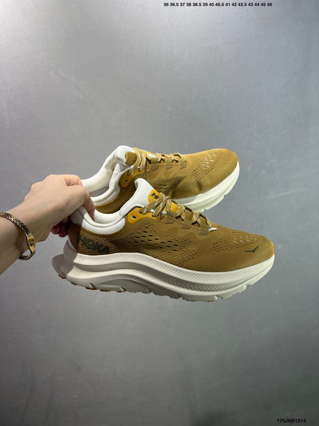 HOKA ONE ONE Kawana 2