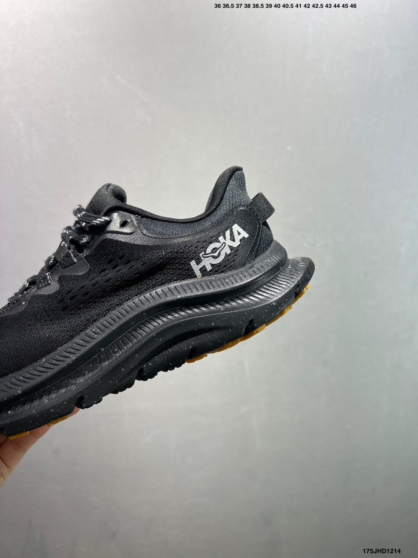 HOKA ONE ONE Kawana 2