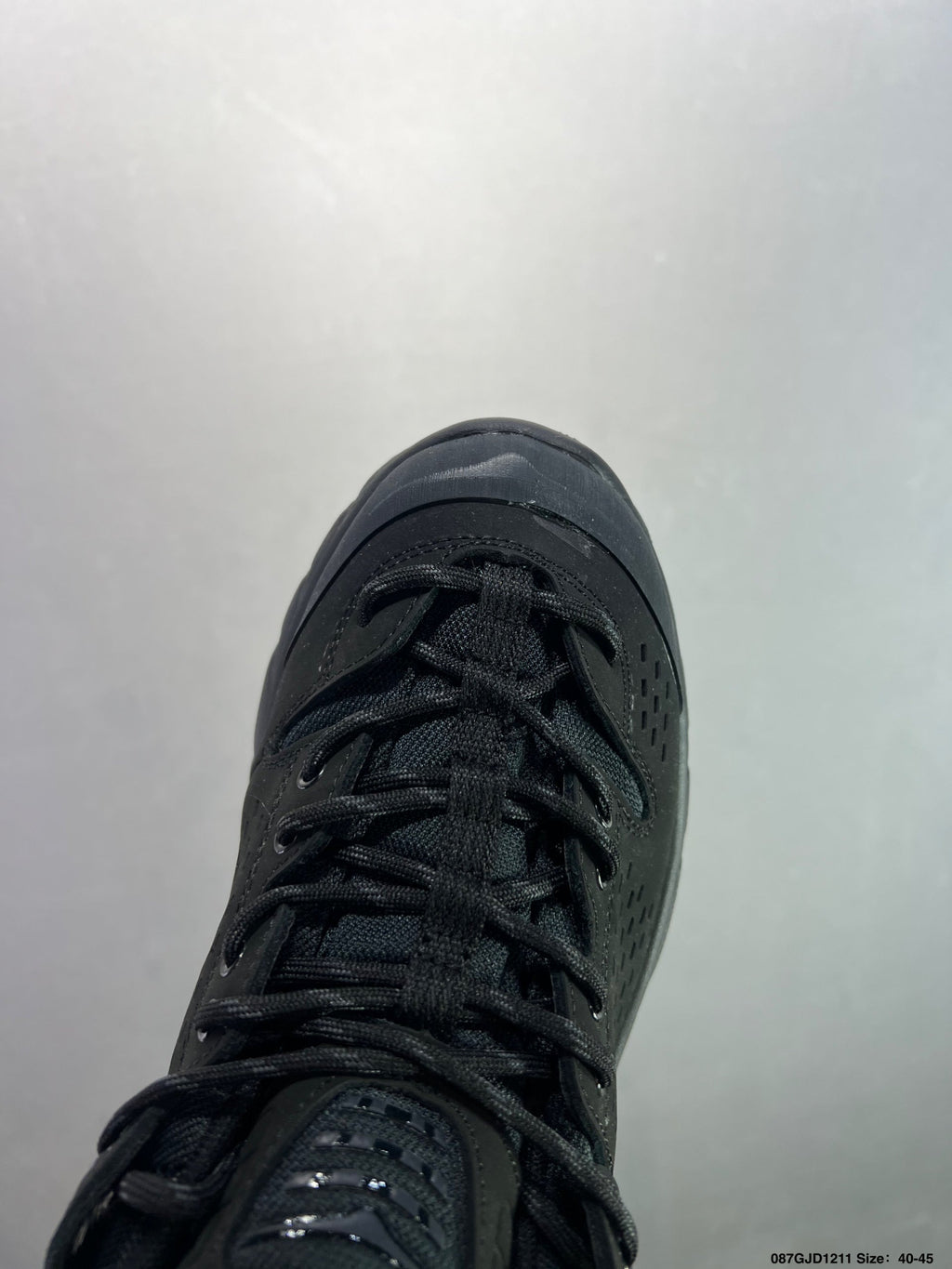 HOKA ONE ONE TOR ULTRA LO