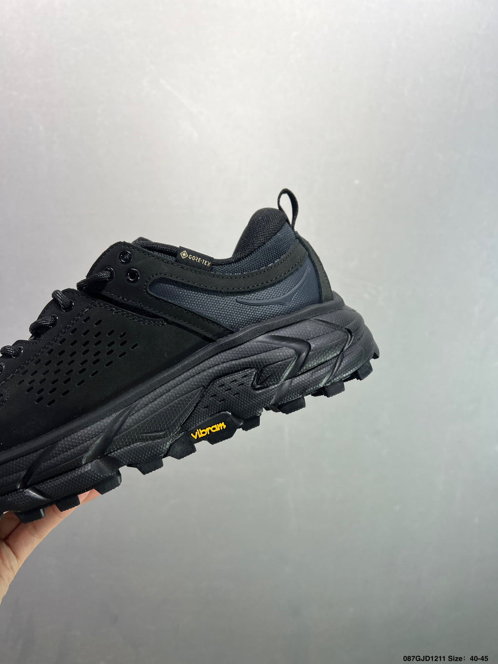 HOKA ONE ONE TOR ULTRA LO