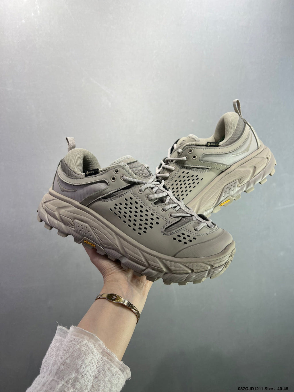 HOKA ONE ONE TOR ULTRA LO