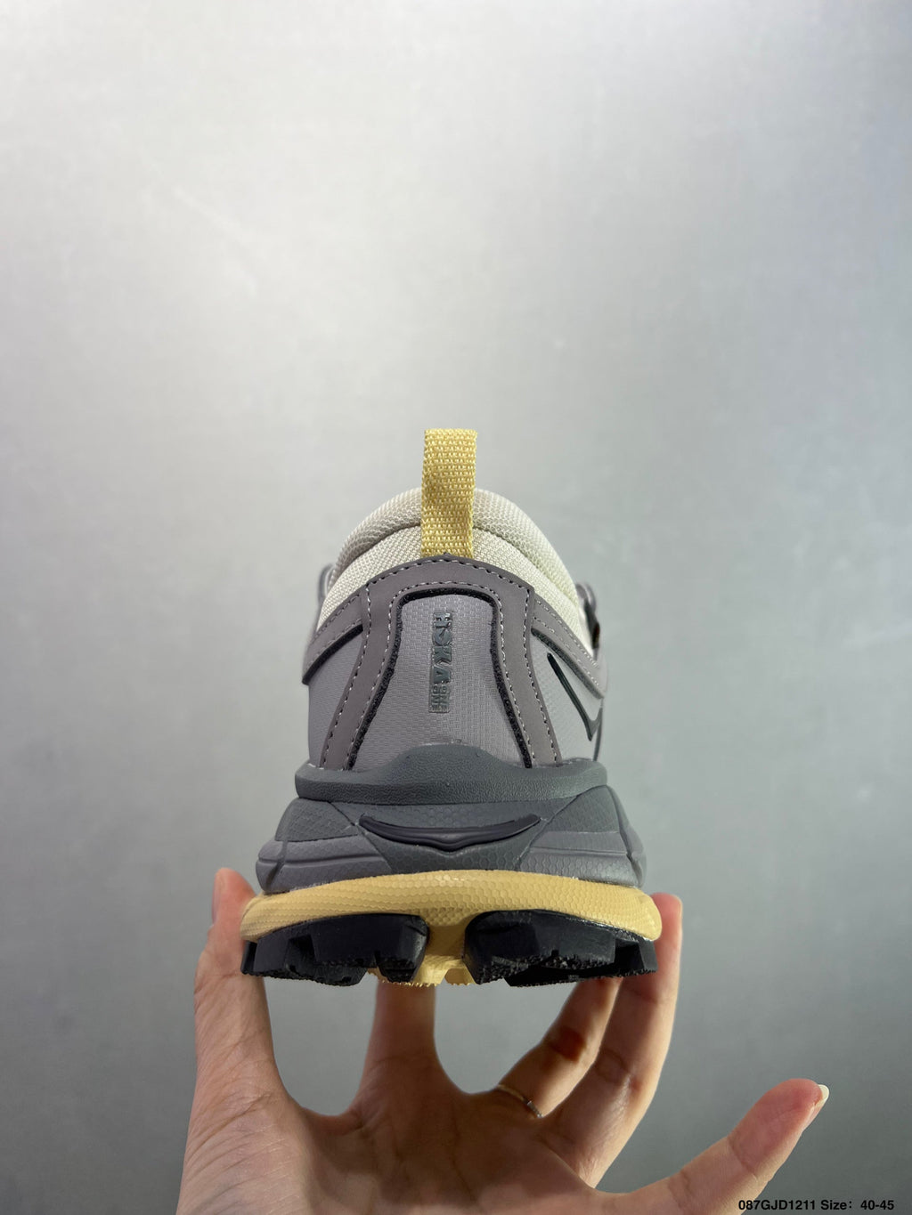 HOKA ONE ONE TOR ULTRA LO