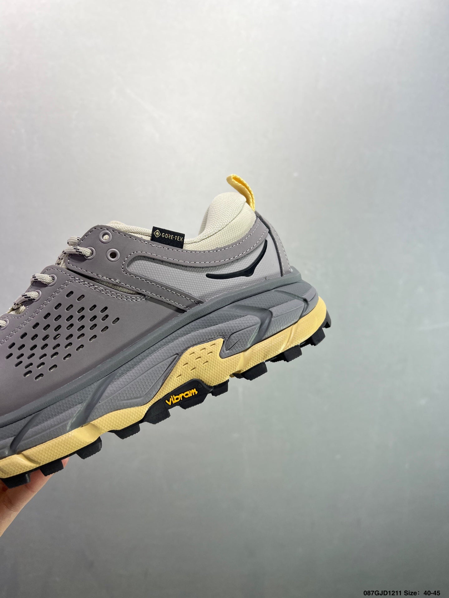 HOKA ONE ONE TOR ULTRA LO