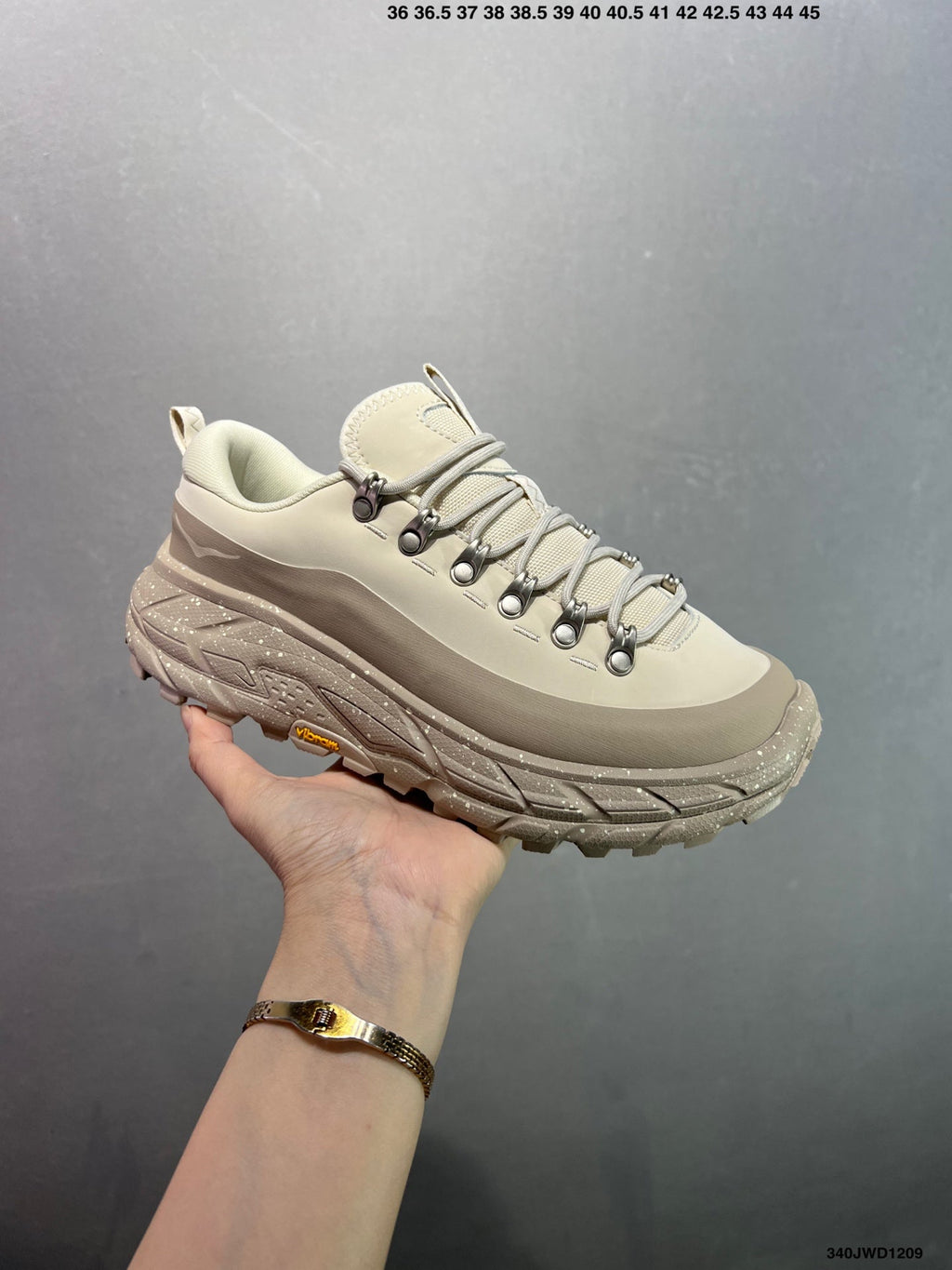 HOKA ONE ONE Tor Summit