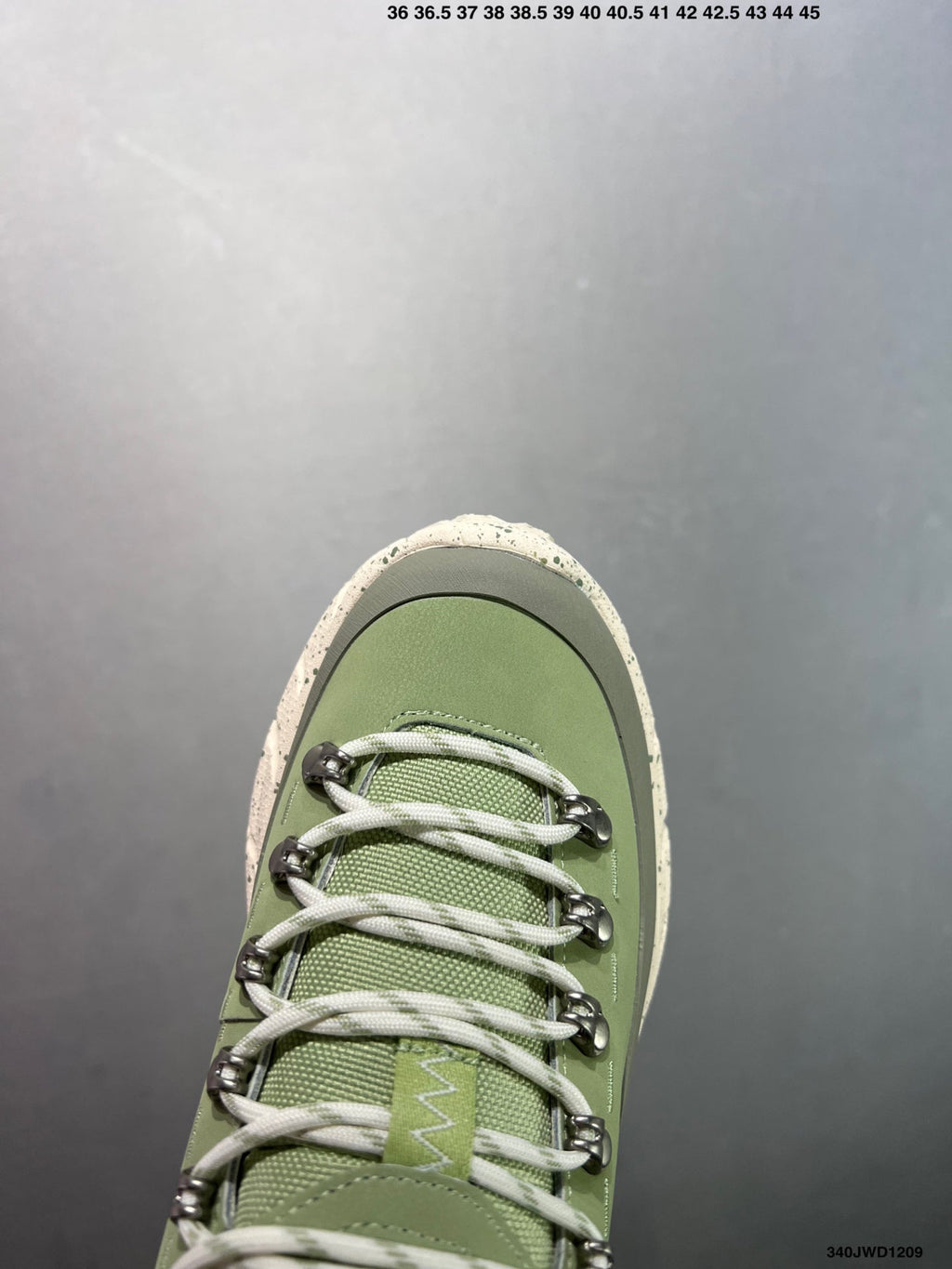 HOKA ONE ONE Tor Summit