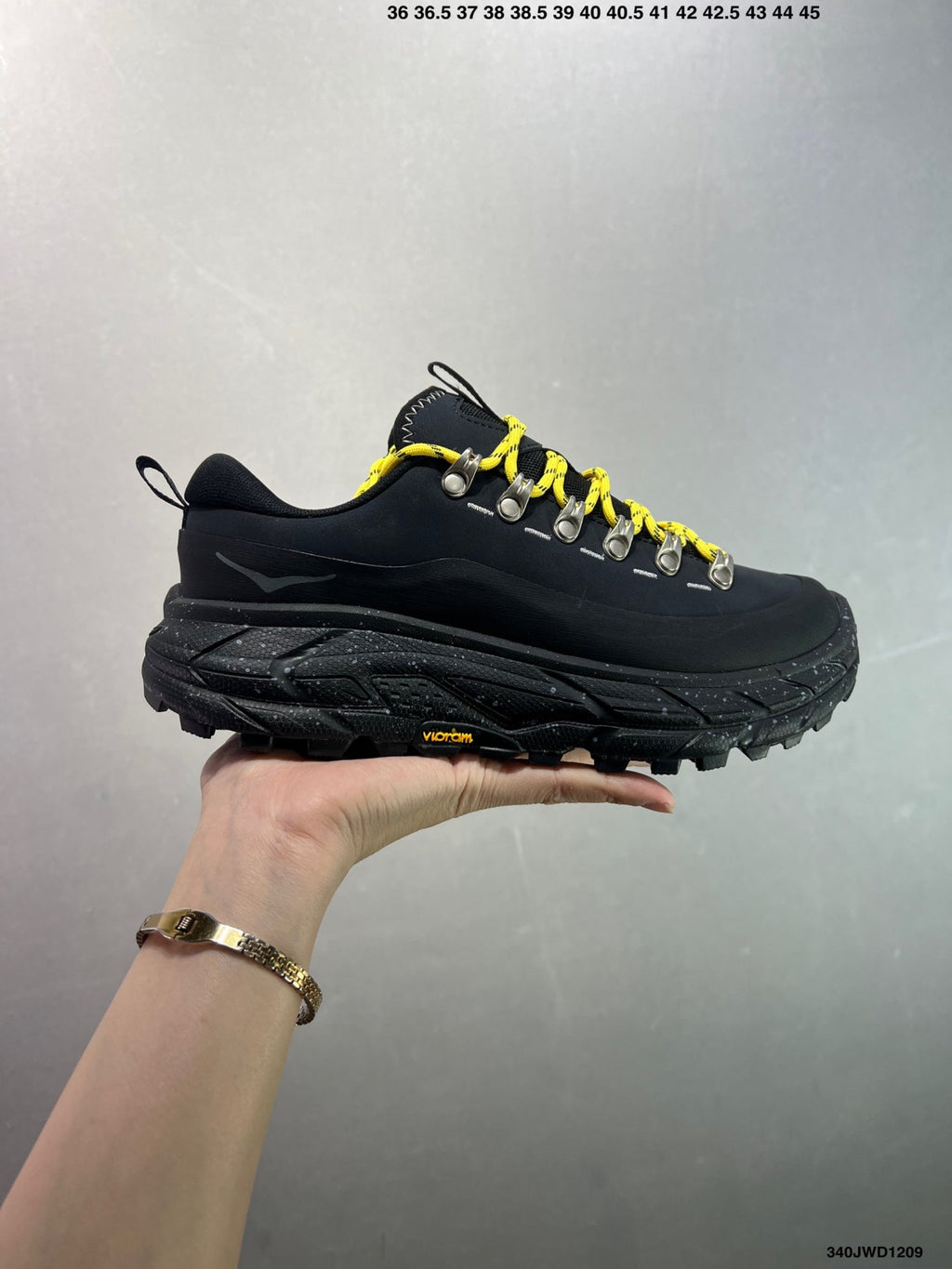 HOKA ONE ONE Tor Summit