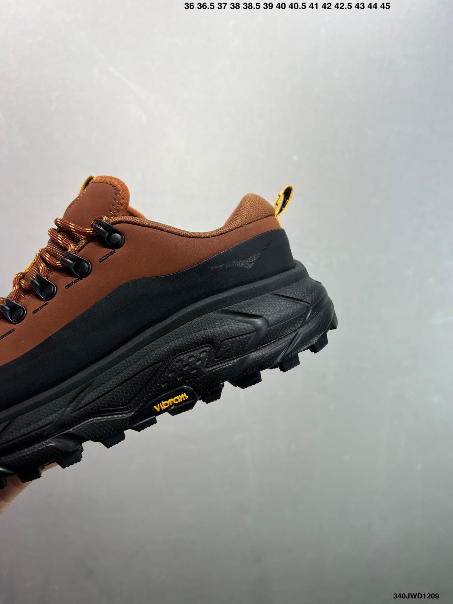 HOKA ONE ONE Tor Summit